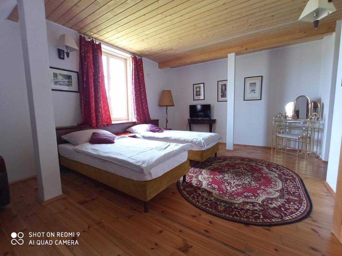 Bed and Breakfast Dwor Strzyzew Zelazowa Wola Exterior foto