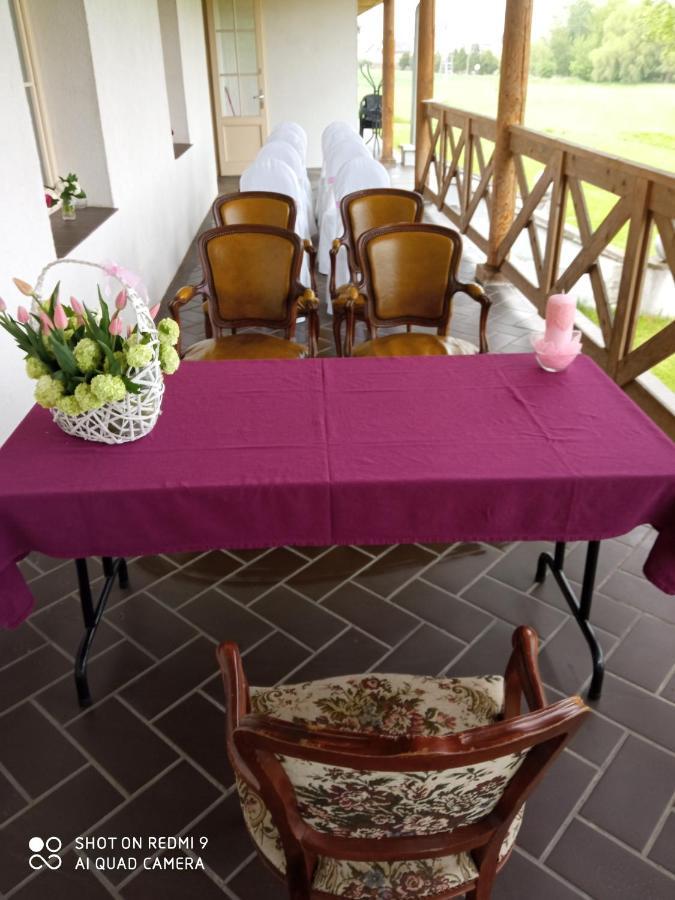 Bed and Breakfast Dwor Strzyzew Zelazowa Wola Exterior foto