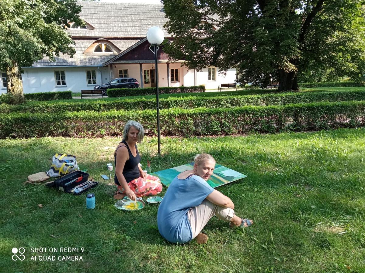 Bed and Breakfast Dwor Strzyzew Zelazowa Wola Exterior foto
