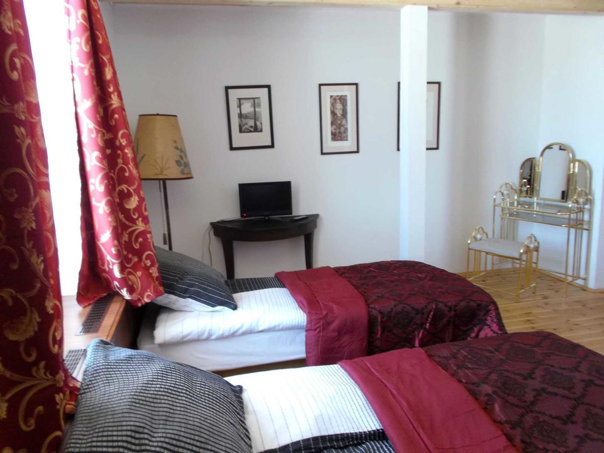 Bed and Breakfast Dwor Strzyzew Zelazowa Wola Exterior foto
